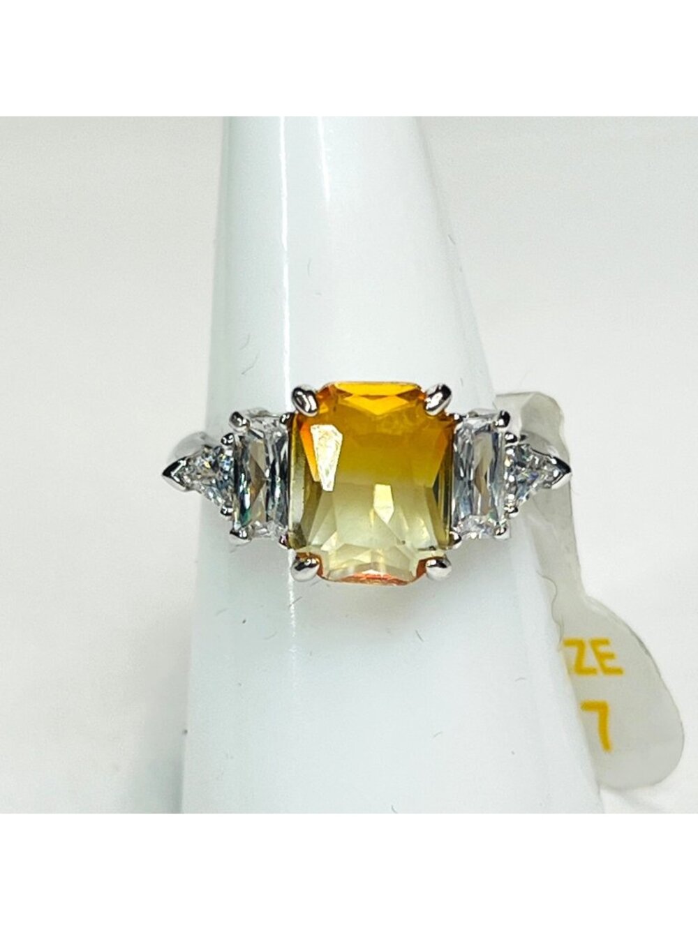 Ring Bomb Party Ring, size 7, brilliant, sparkle, contemporary